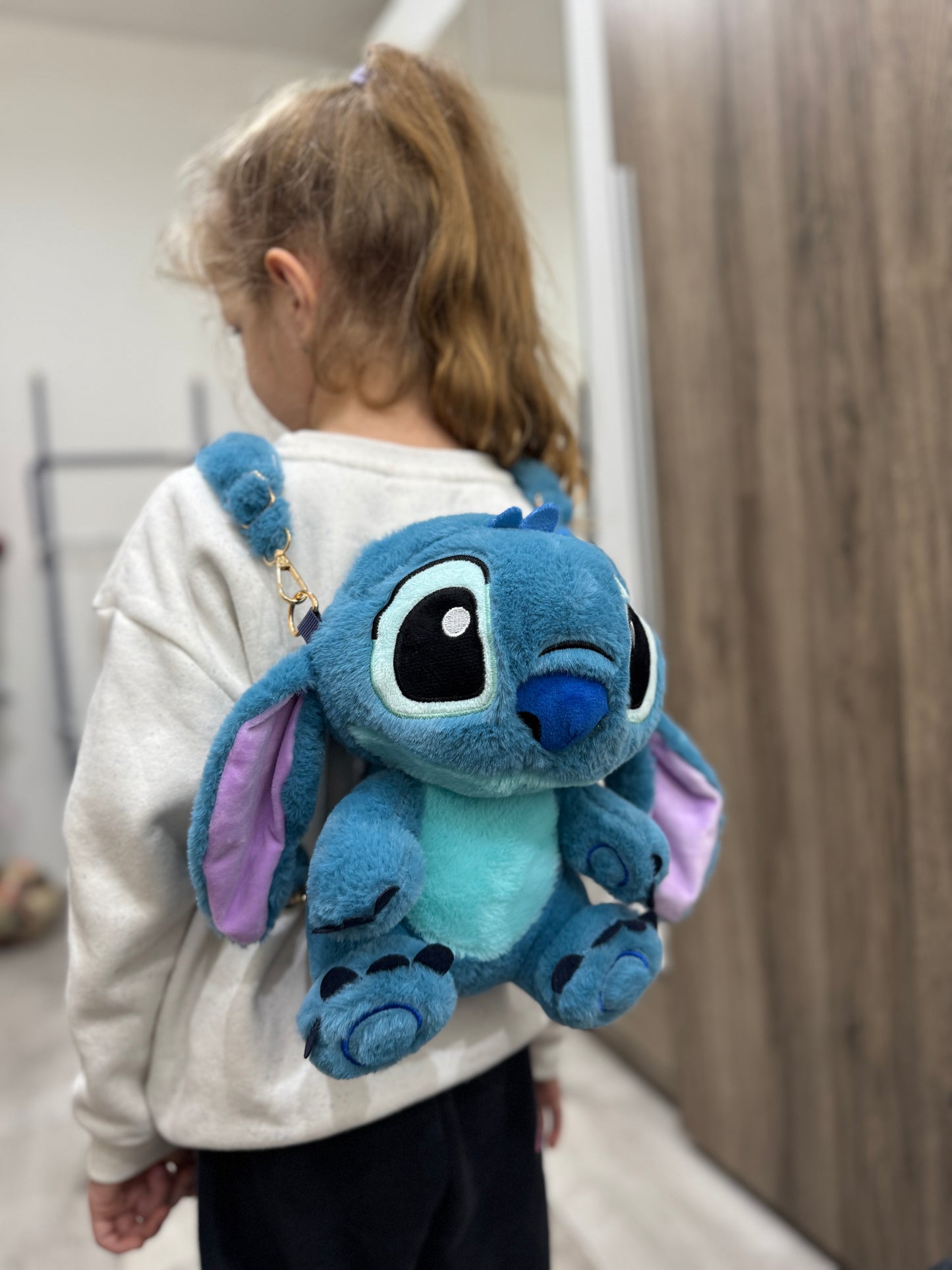 Plyšový batoh v tvare Stitcha