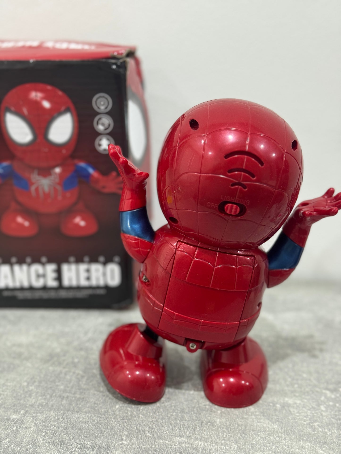 🕺 Tancujúci Spider-Man